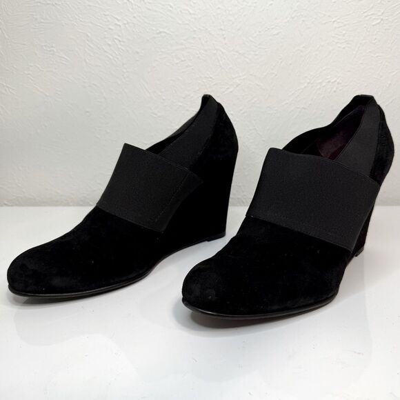 Stuart Weitzman Wrap it Up Black Suede Wedge Bootie, size 8
